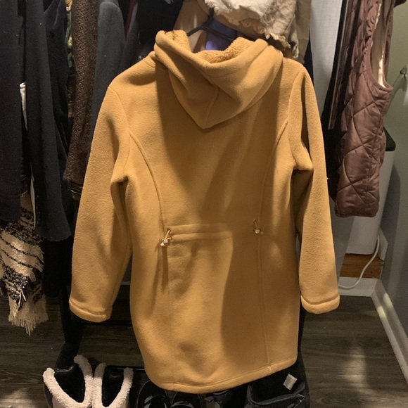 Coat - Picture 4 of 5